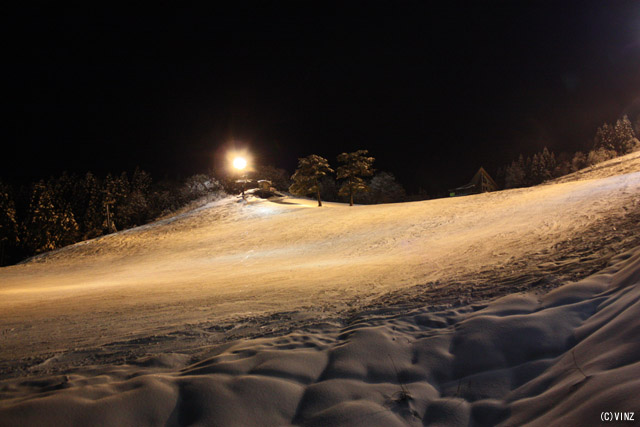 石川県 大倉岳高原スキー場　日本海コース　ナイター